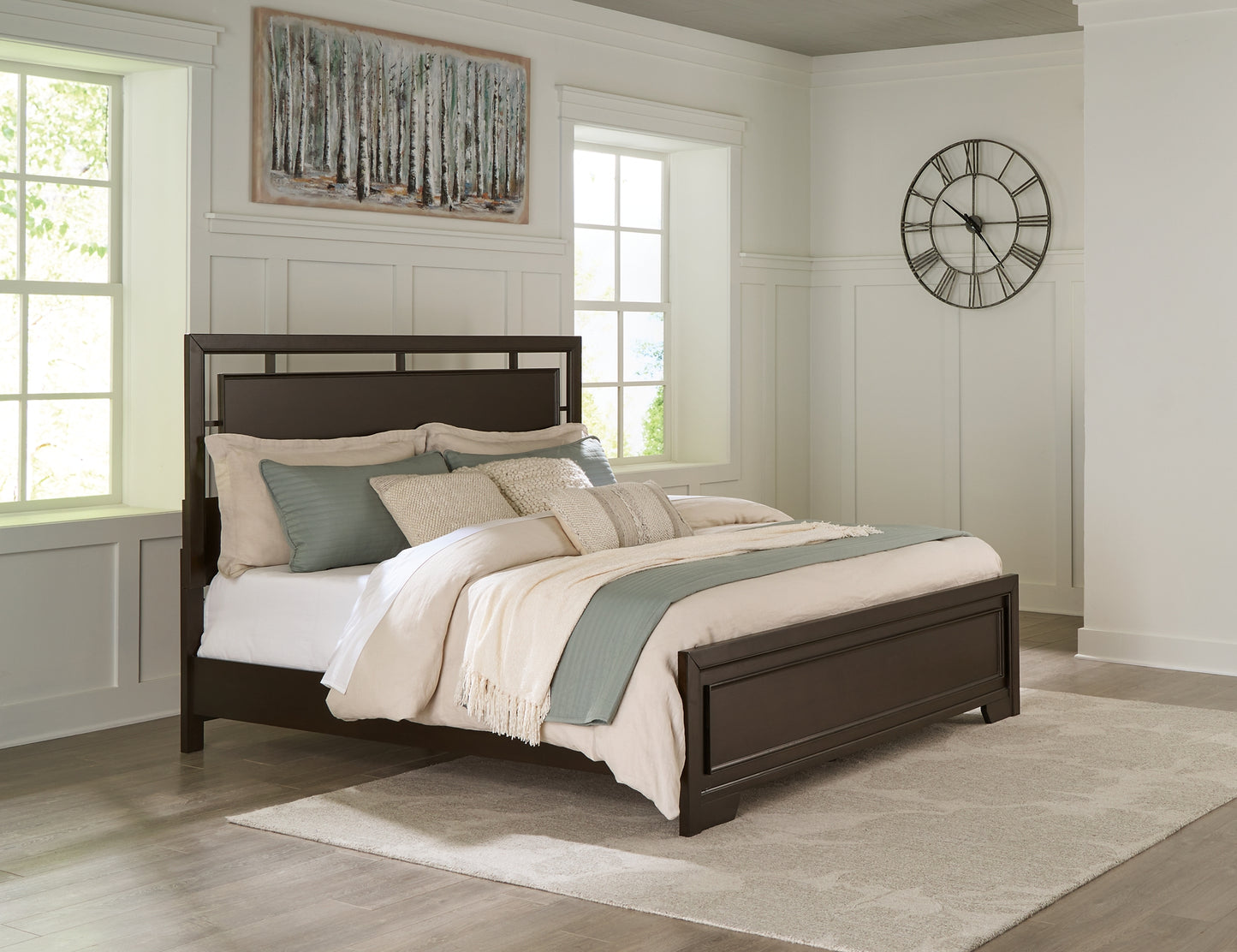 Cama California King con paneles y tocador Covetown