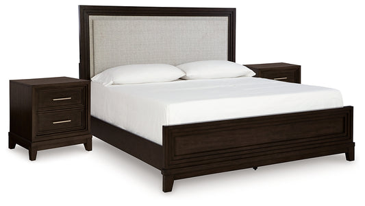 Cama California King con paneles tapizados y 2 mesitas de noche Neymorton