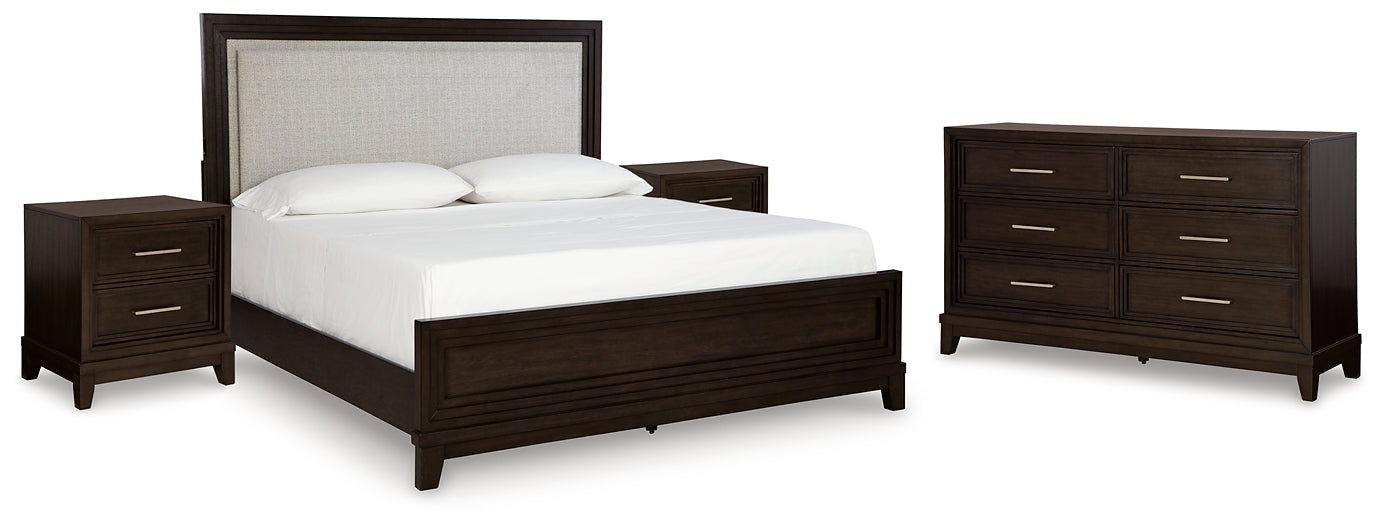 Cama California King con paneles tapizados, tocador y dos mesitas de noche Neymorton