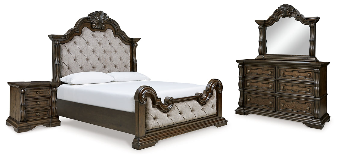 Cama California King tapizada Maylee con tocador con espejo y mesita de noche