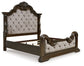 Cama California King tapizada con tocador Maylee