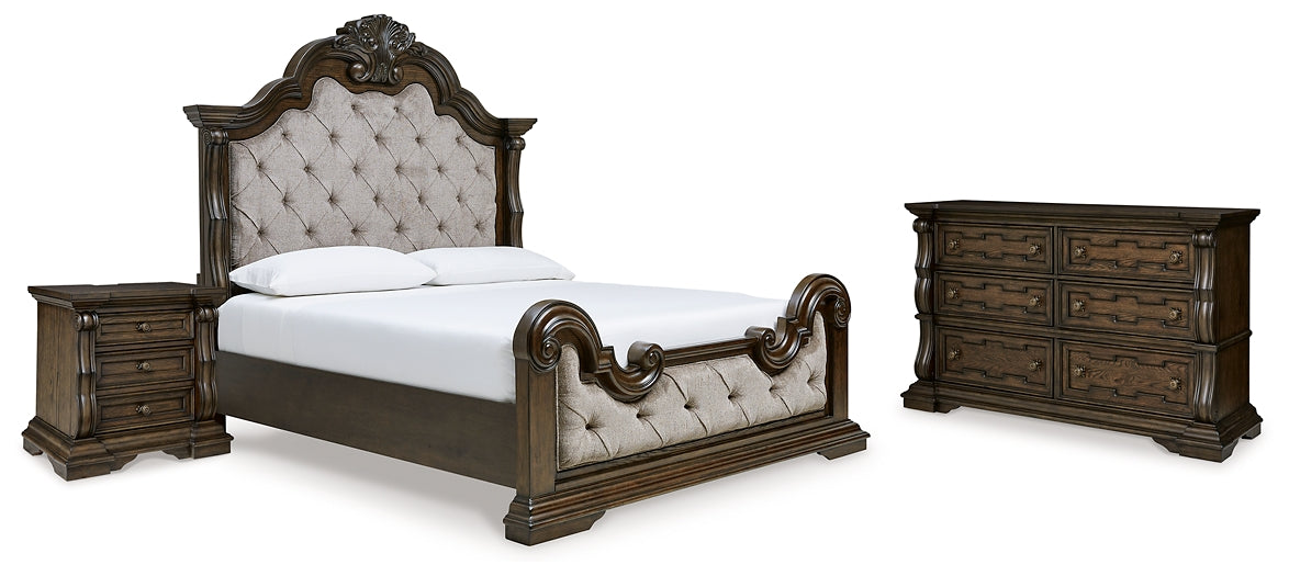 Cama California King tapizada Maylee con tocador y mesita de noche