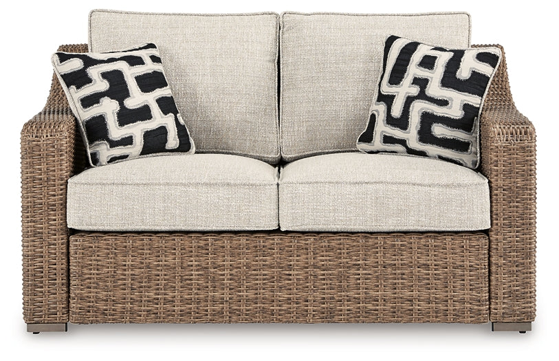 Loveseat Beachcroft con cojín