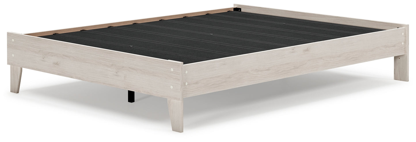 Cama Queen con plataforma Socalle y 2 mesitas de noche